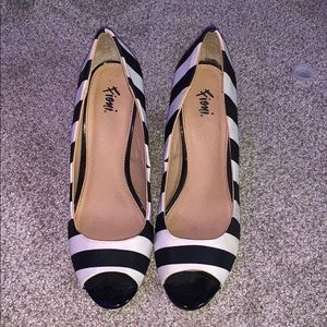 WORN ONCE Black and White Fioni heels